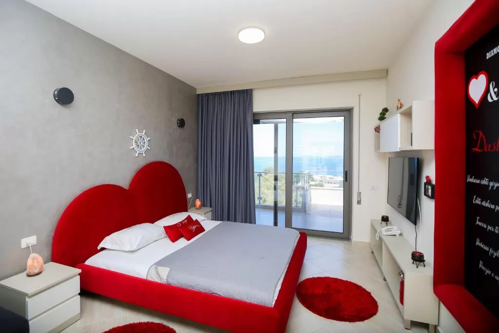 Diamond Hill 12 - Superior Suite 2.jpg